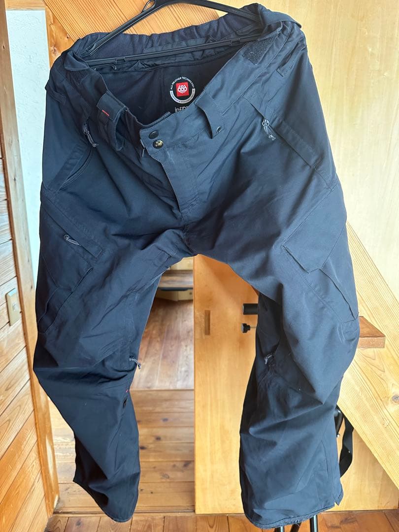 686 スノーボードパンツ 黒