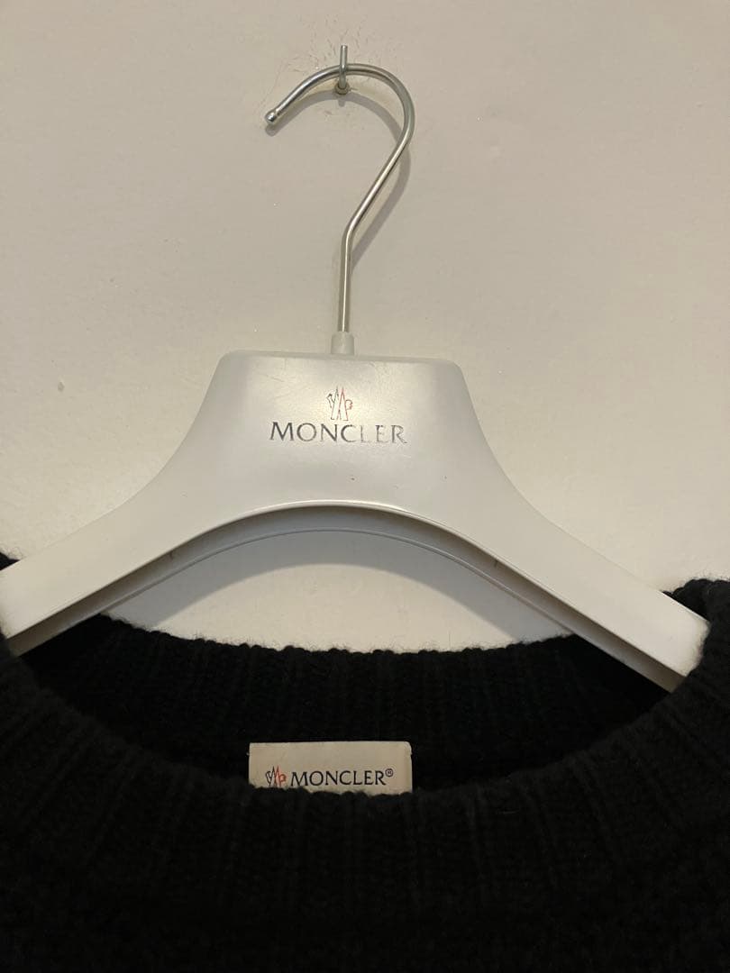 Moncler モンクレール　サイドジップデザインのざっくりニット　メンズ