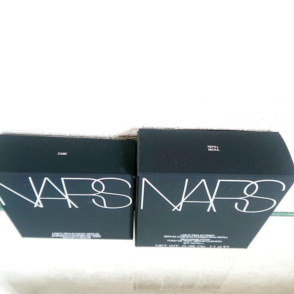 ケース付 03789 NARS ライトリフレクティング セラムクッションファンデ