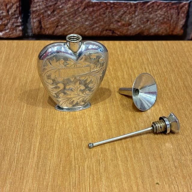 ♪シルバー950　アンティーク　香水瓶