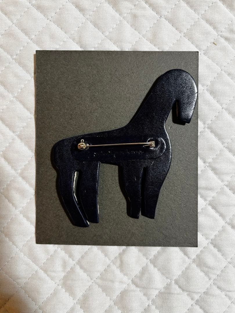 life puzzle ブローチ