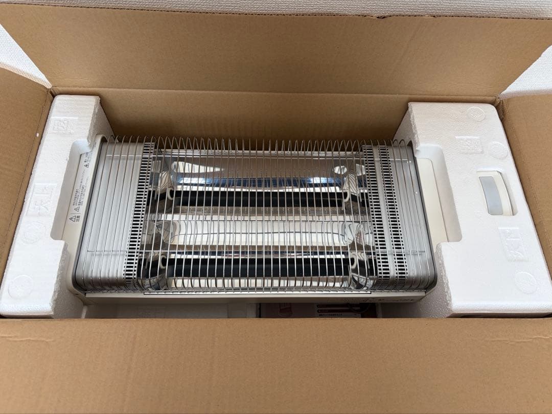 DAIKIN セラムヒートERFT11WS-W 美品◎乾燥しにくい遠赤外線暖房機