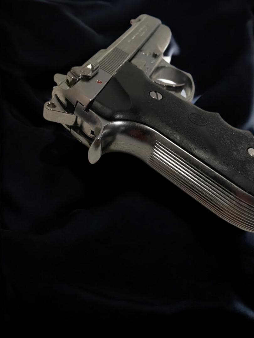 ●東京マルイ ●M92F ●クロームステンレスモデル ガスブローバック