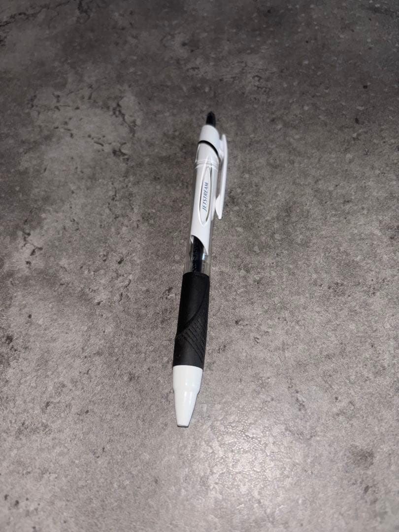 ボールペン　1本