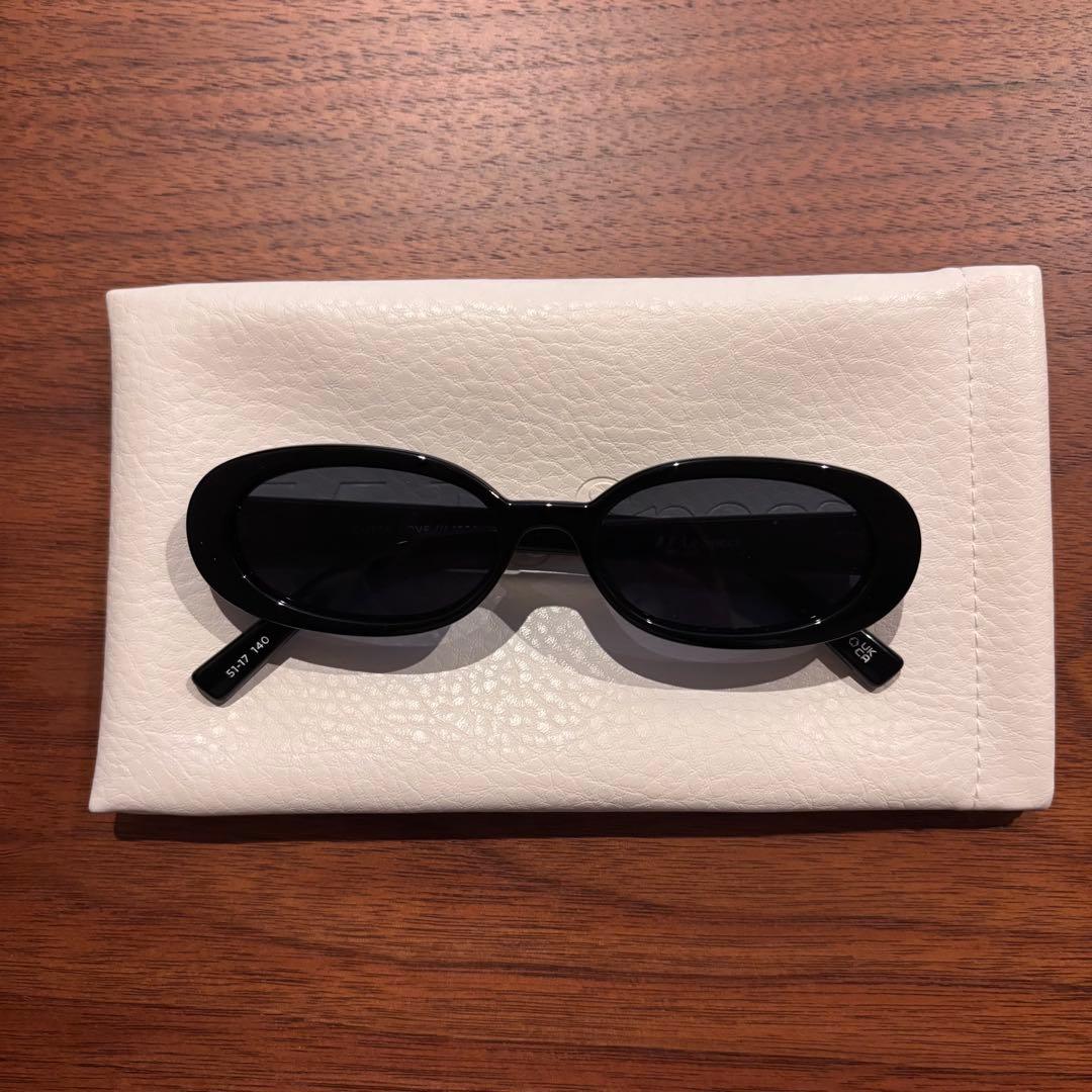 Le Specs OUTTA LOVE ブラック サングラス ケース付き