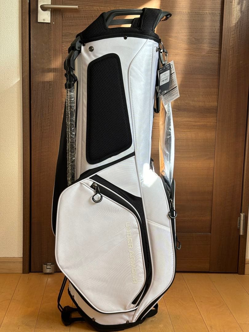 ピクルン　UNDER ARMOUR キャディバッグ ホワイト