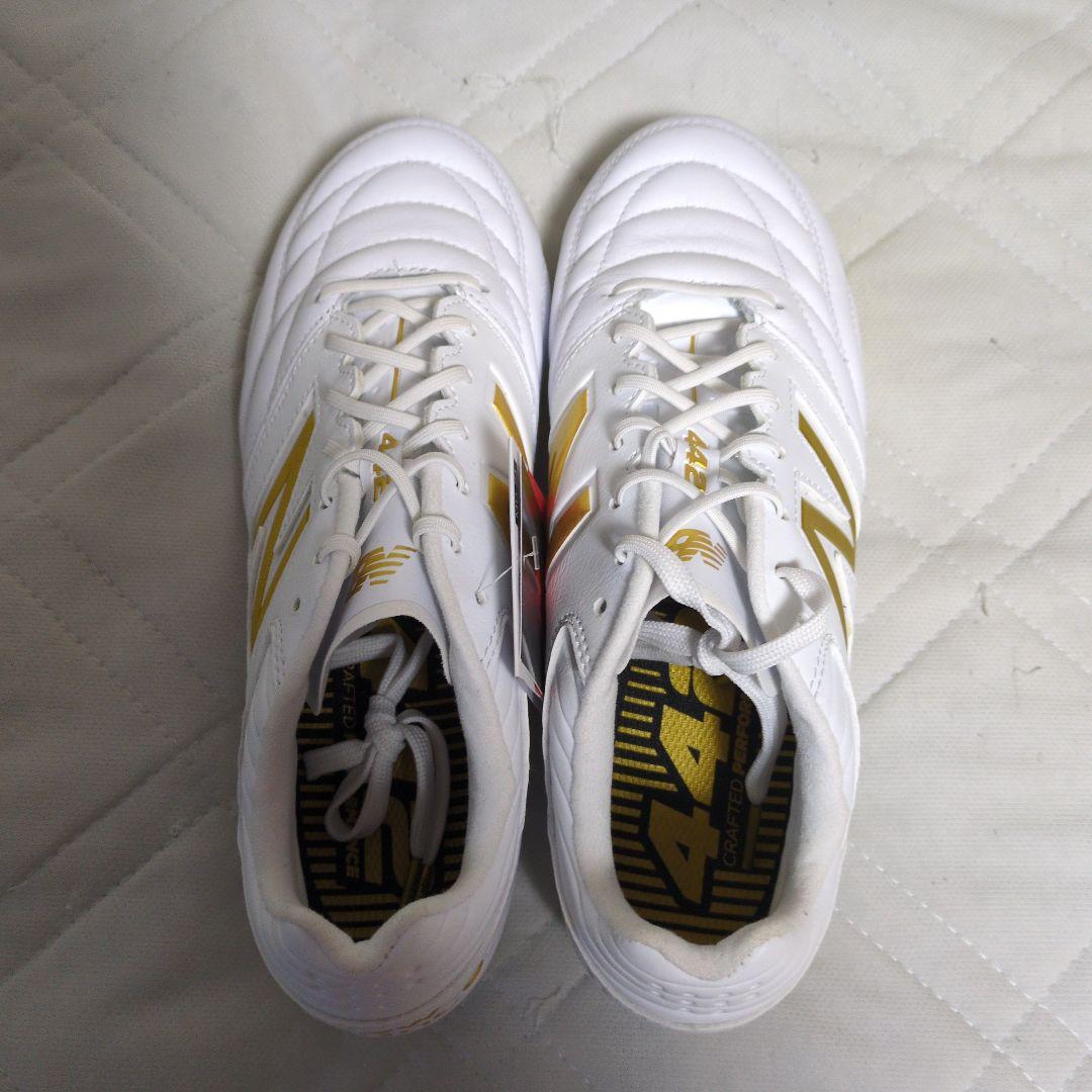 New Balance 442 スパイクシューズ ホワイト/ゴールド