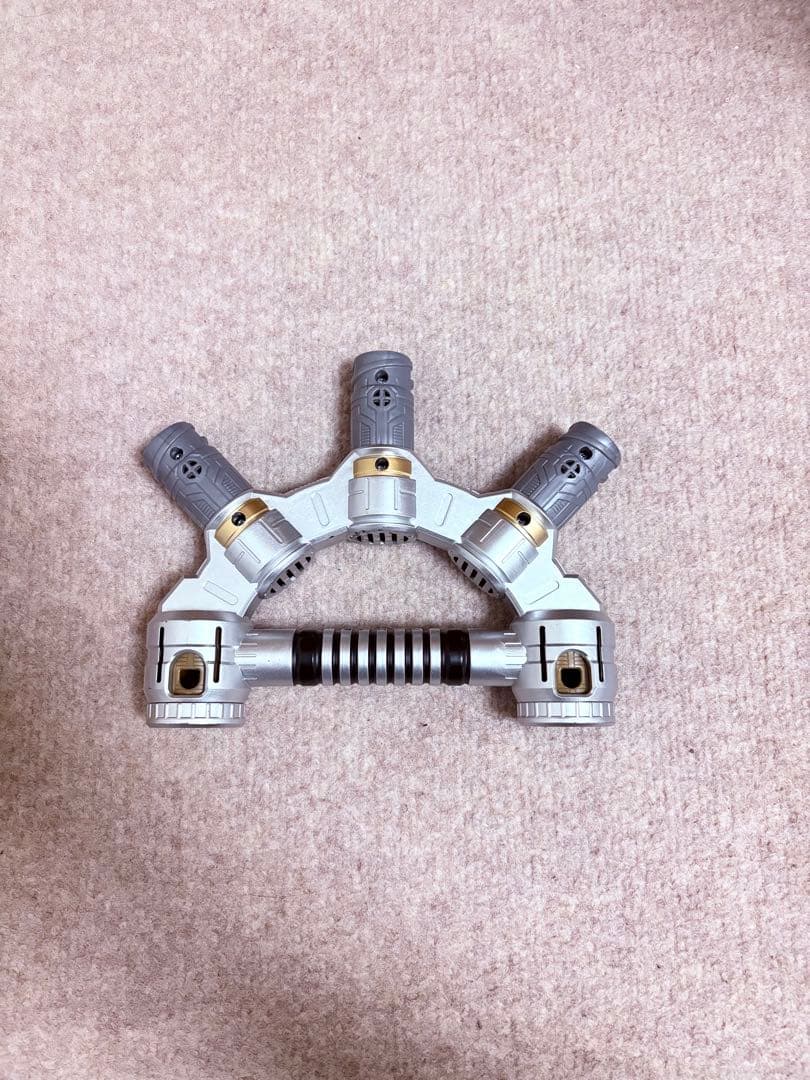 注目品！スターウォーズ ライトセーバーセットジェダイマスター 組み立て自由