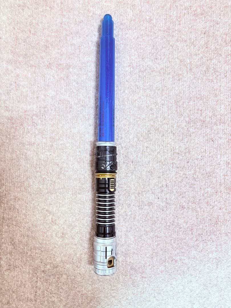 注目品！スターウォーズ ライトセーバーセットジェダイマスター 組み立て自由