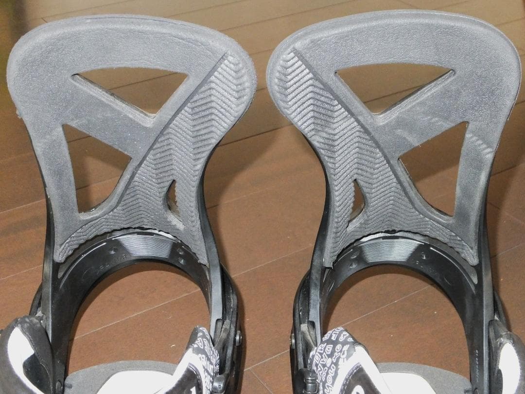 Burton ビンディング CARTEL EST　メンズMサイズ