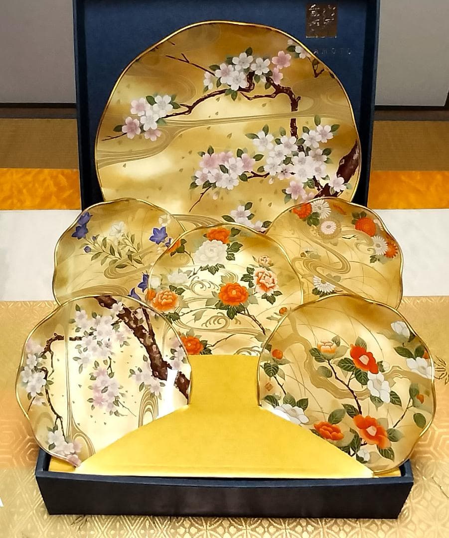 稀少！　光琳　華やかな金彩≪琳派≫　新品【和モダン】　ガラス飾り皿　取り皿　中皿