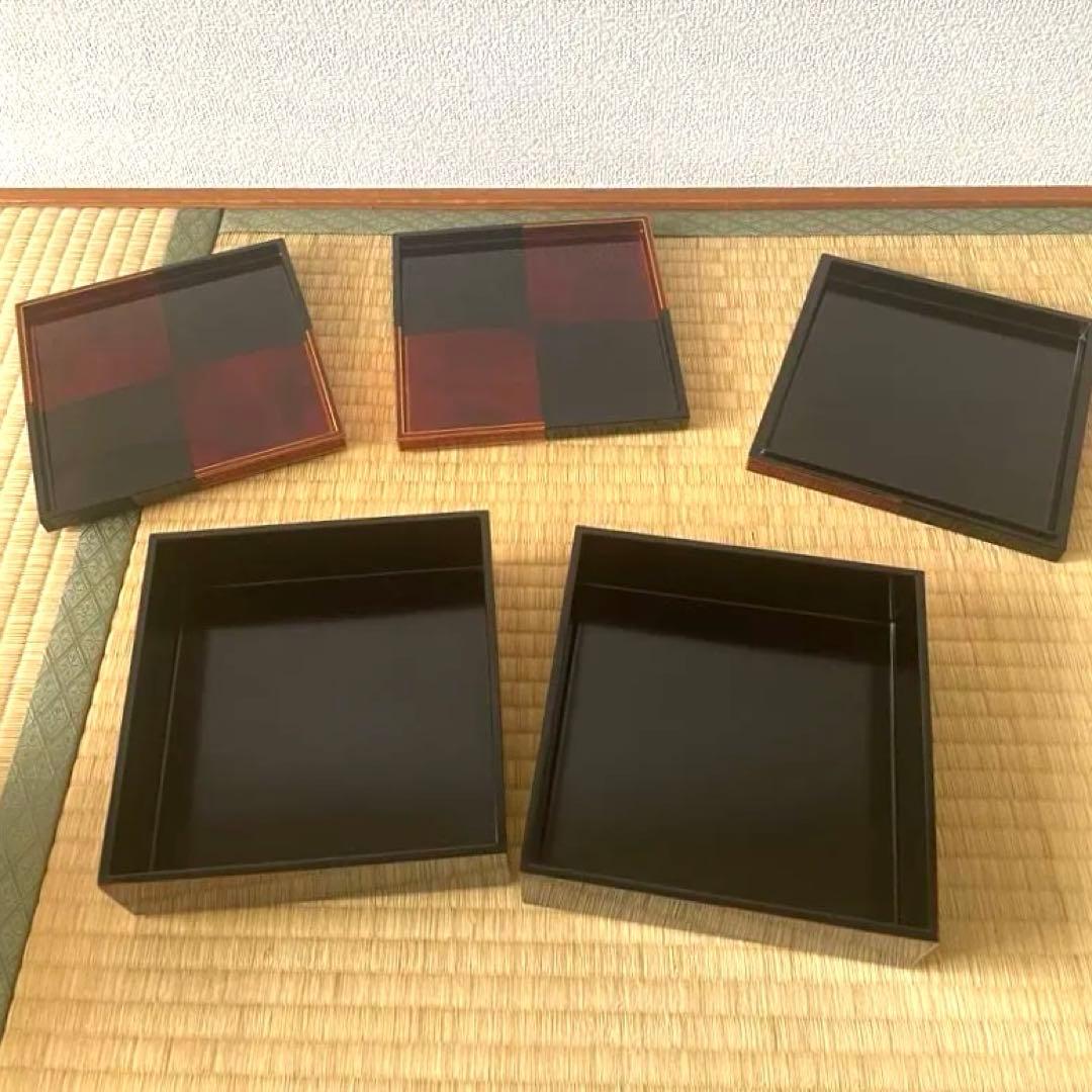 山田平安堂　白檀　二段重　重箱　取り皿2枚、風呂敷付き