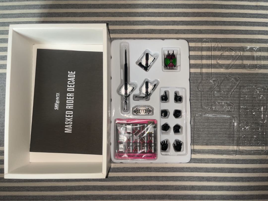 S.H.Figuarts 真骨彫製法　仮面ライダーディケイド　初期