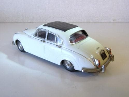特価 SMTS (1/43) ジャガー ダイムラー 2.5 V8 Saloon
