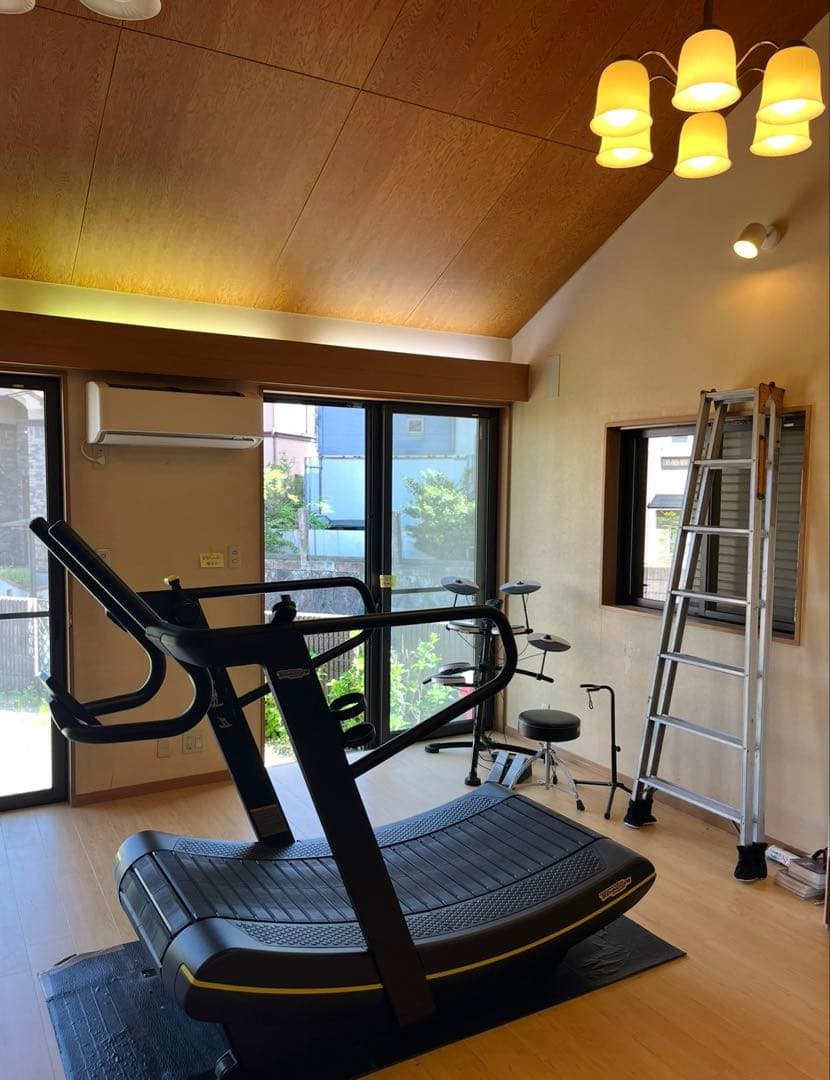 テクノジム社製 自走式トレッドミル「スキルミル（SKILLMILL）」