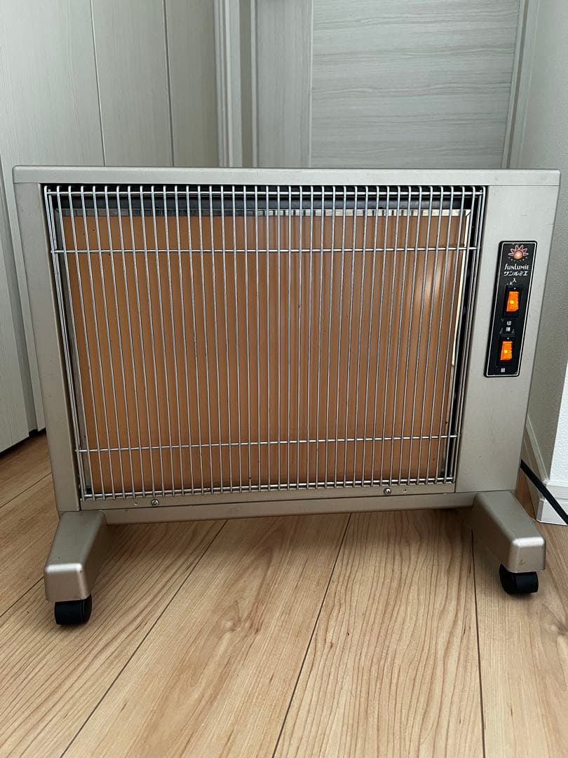 遠赤外線暖房機　サンルミエcute E800LS