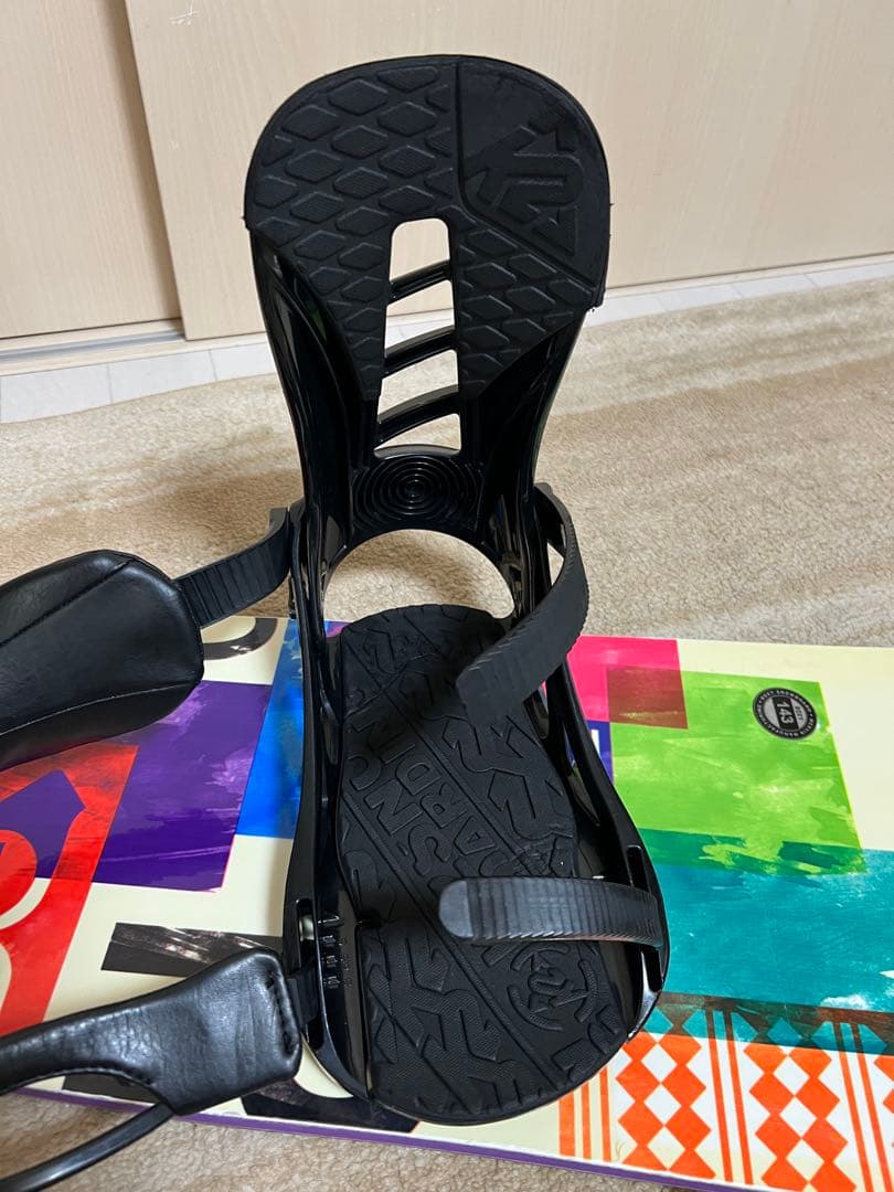 レディース用ロキシースノーボード143CM ビンディングM K2