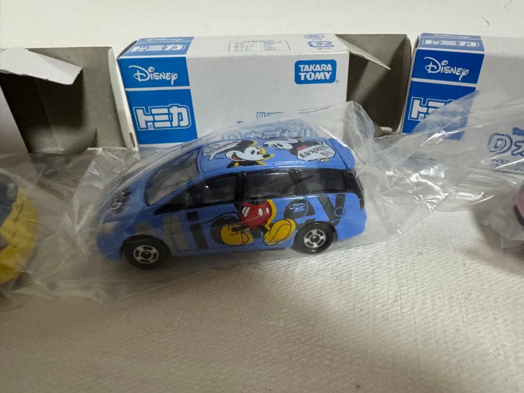 新品トミカ ディズニー Dカプセル 三菱 グランディス ミッキー＆ミニー5台