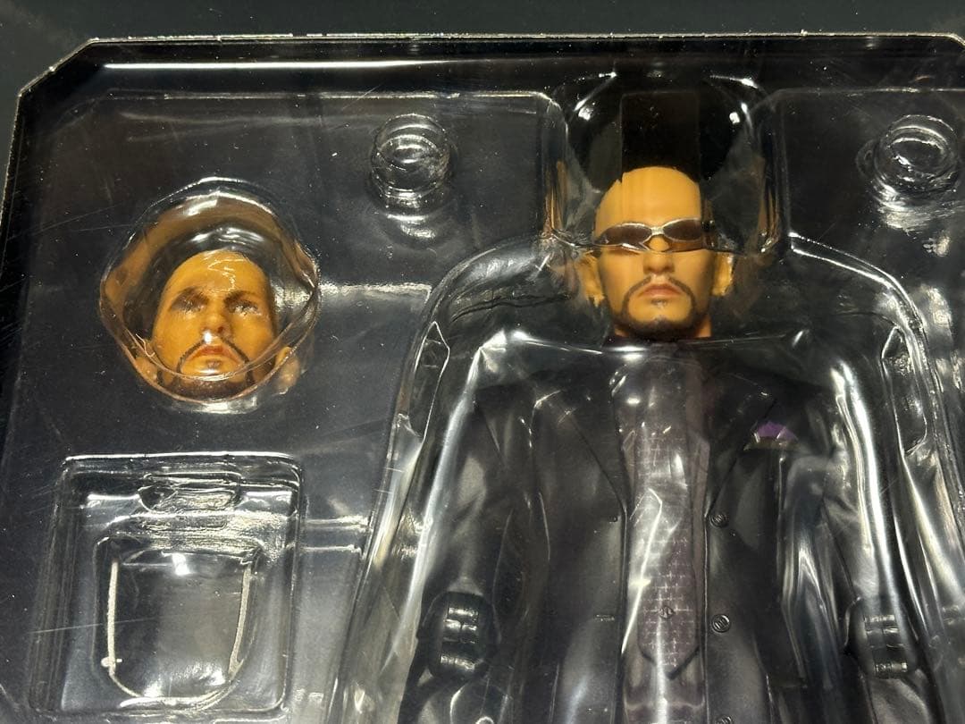 FF7リメイク　PLAY ARTS改 ルード