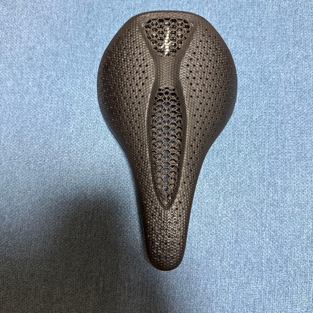 ユチャ　S-WORKS POWER WITH MIRROR サドル 143