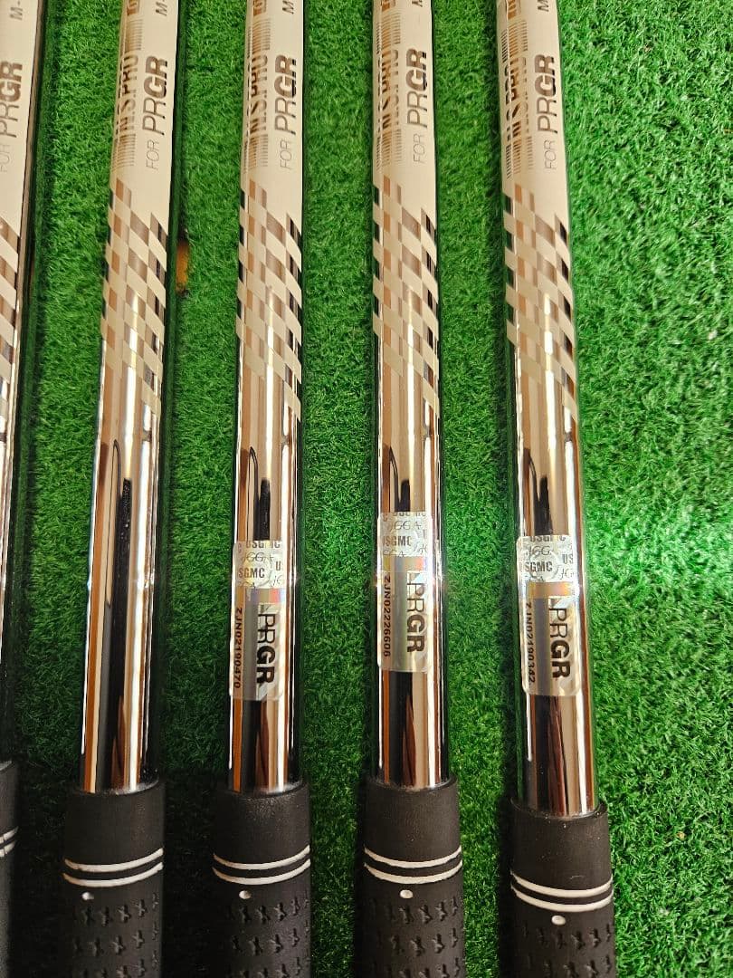 プロギア　０３　アイアン　５～PW AW ７本　２０２５モデル！