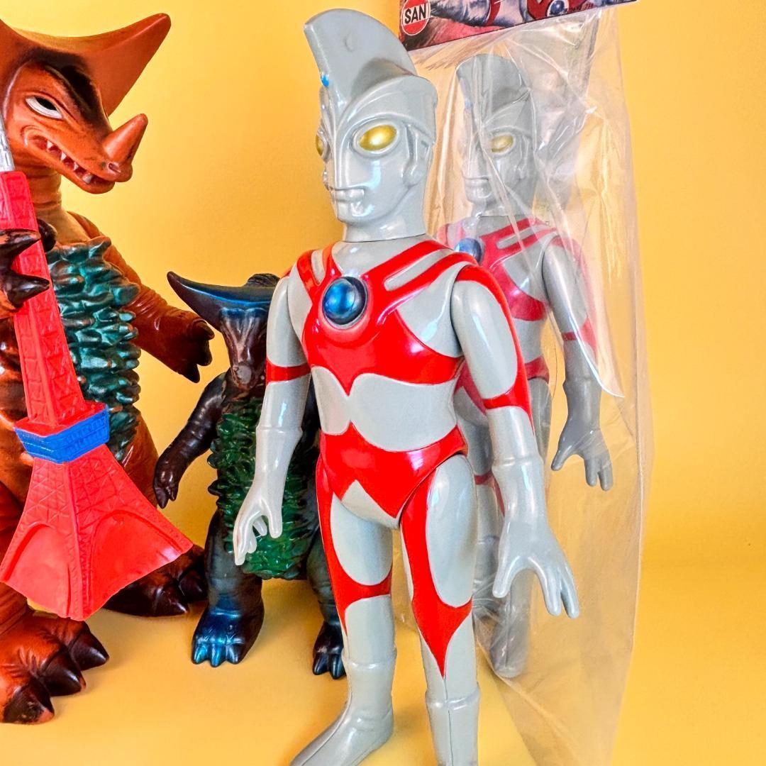 Ken　マルサン ウルトラマンエース 450 グレー ゴモラ東京タワー付き