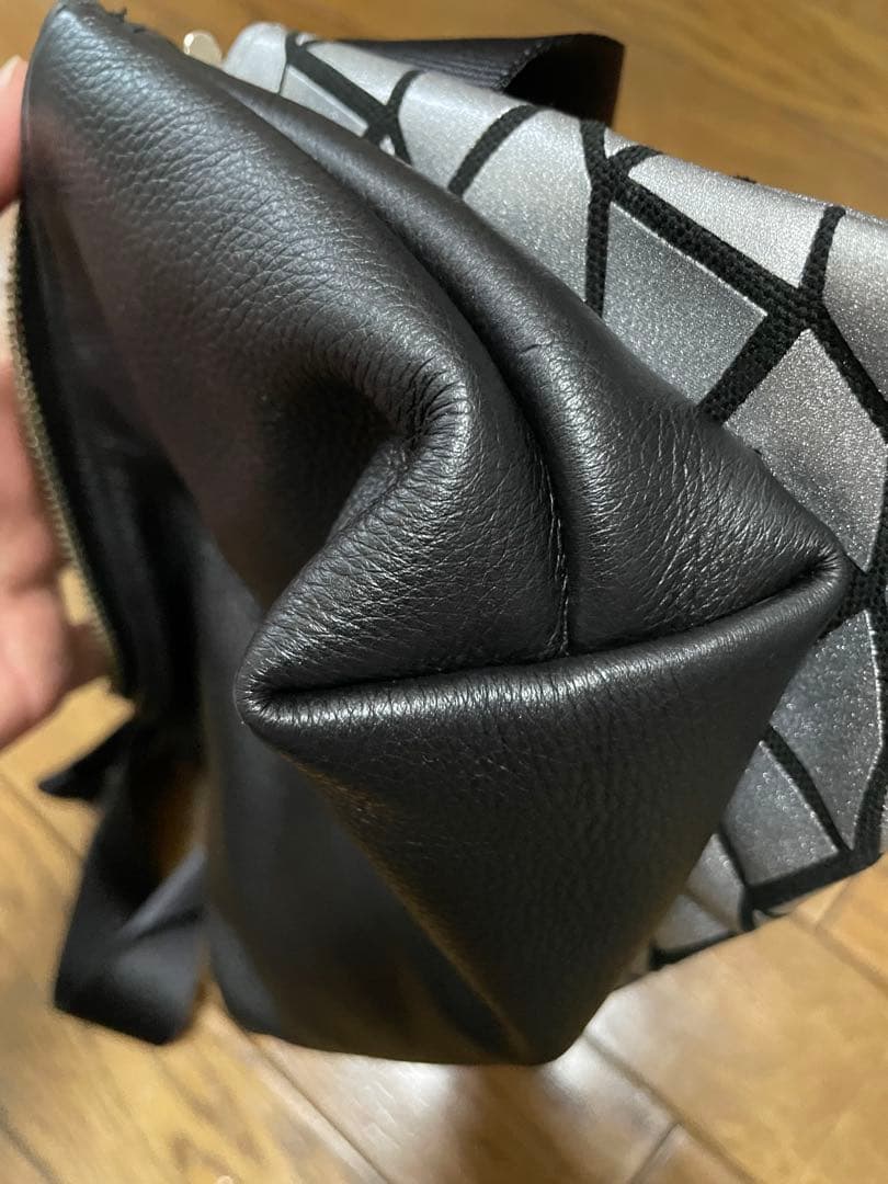 chi.wata ボディバッグ　黒&シルバー