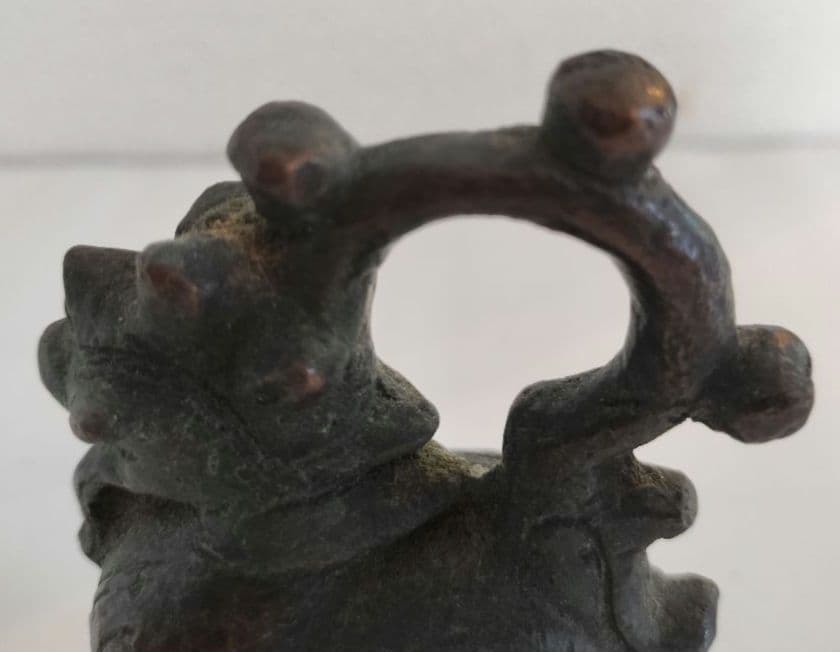 東南アジア　分銅　①