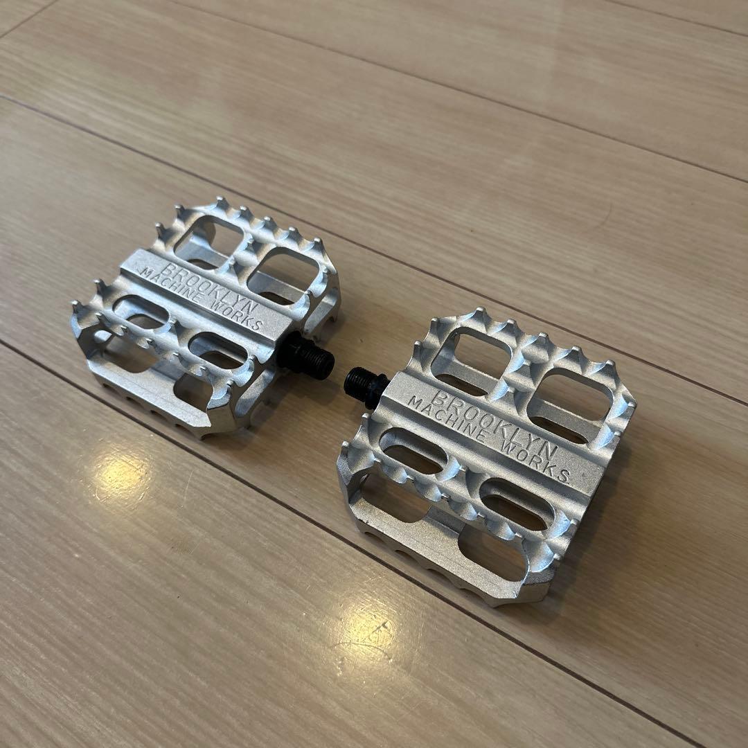 ブルックリンマシンワークス ベジバーガー　ペダル