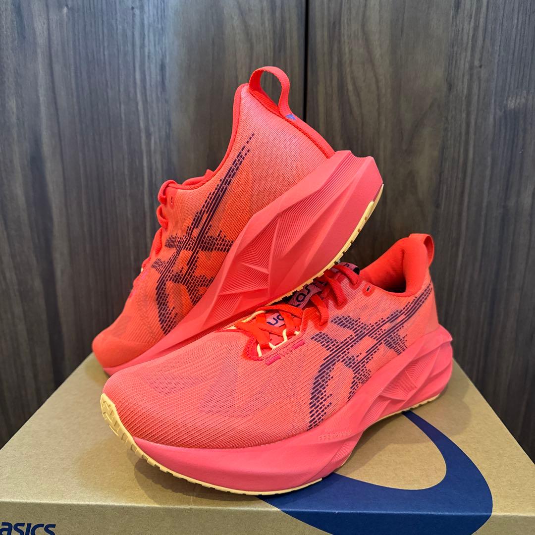 新品未使用　ASICS NOVA BLAST5 ノヴァブラスト5 27cm 完売