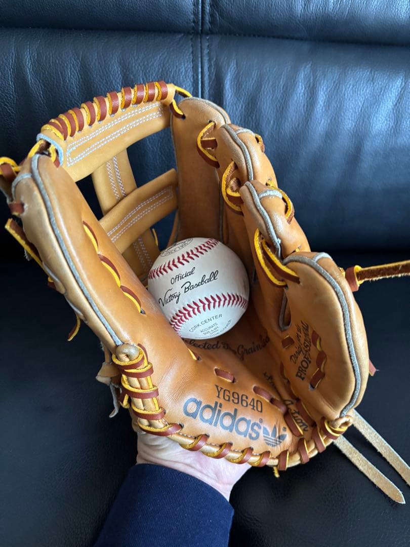f*0様 アディダス硬式内野手用グラブ