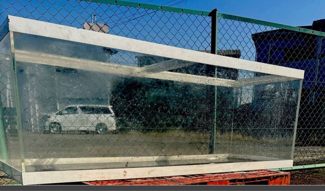 約1700600600 アクリル水槽　送料こみ