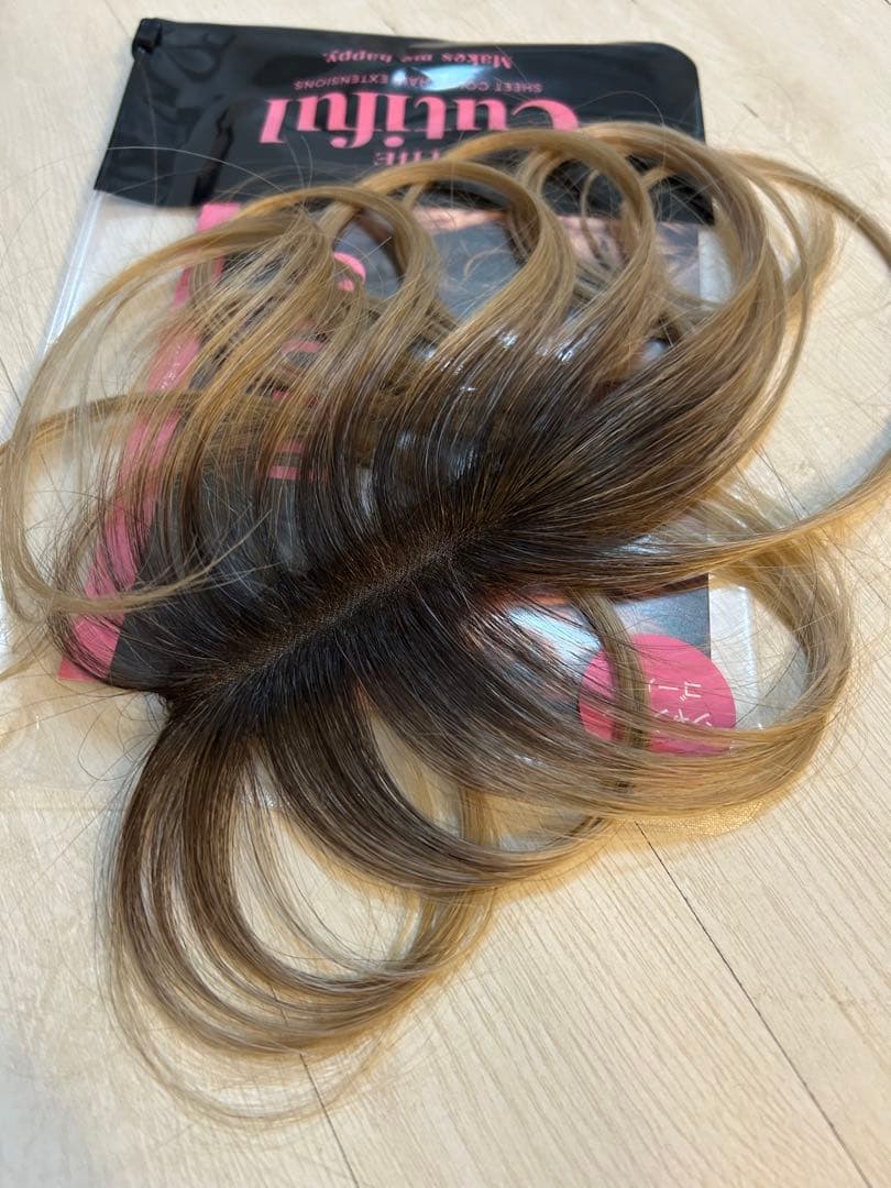 Cutiful ヘアエクステ　ヘアピース　 シャンパンゴールド　エクステ
