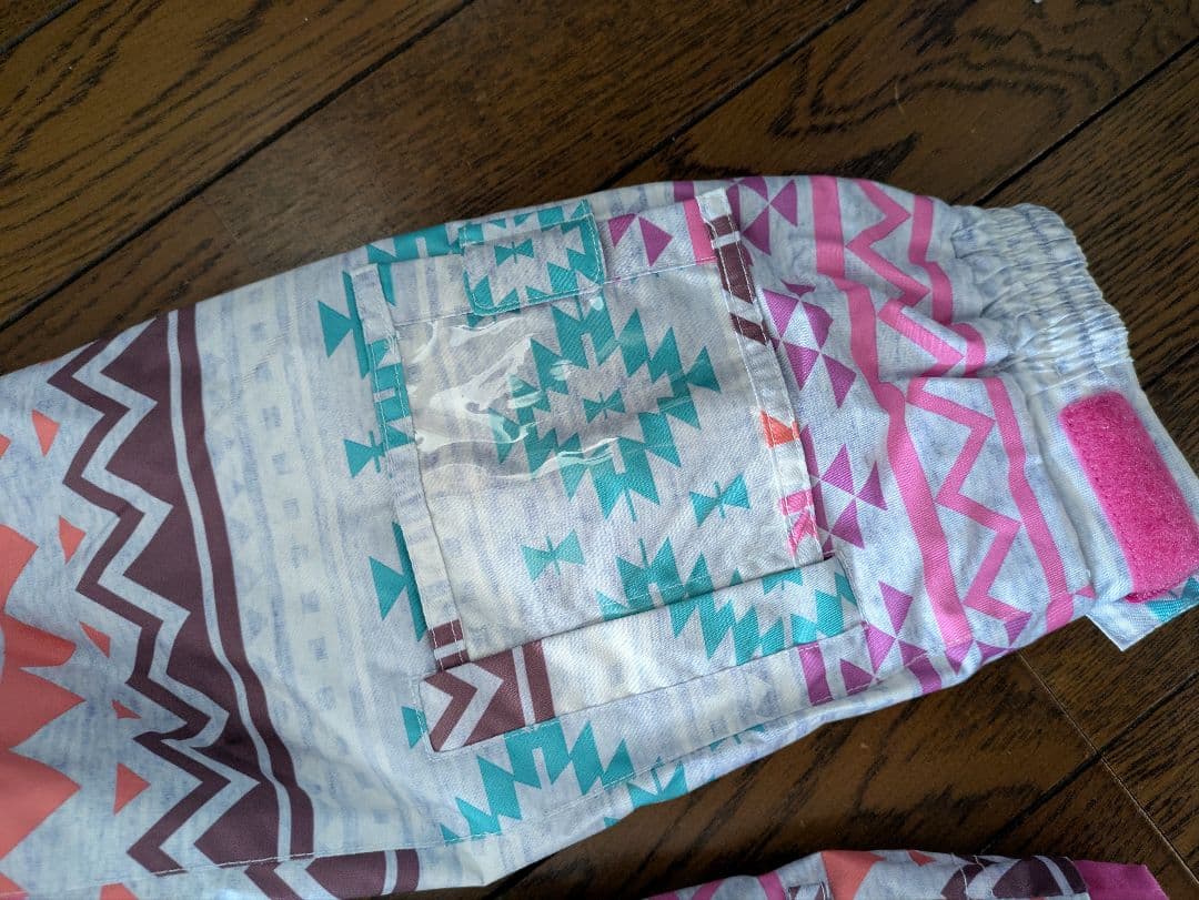 新品未使用　スキーウェア　スノーボードウェアセット　上下セット　9号　M　160