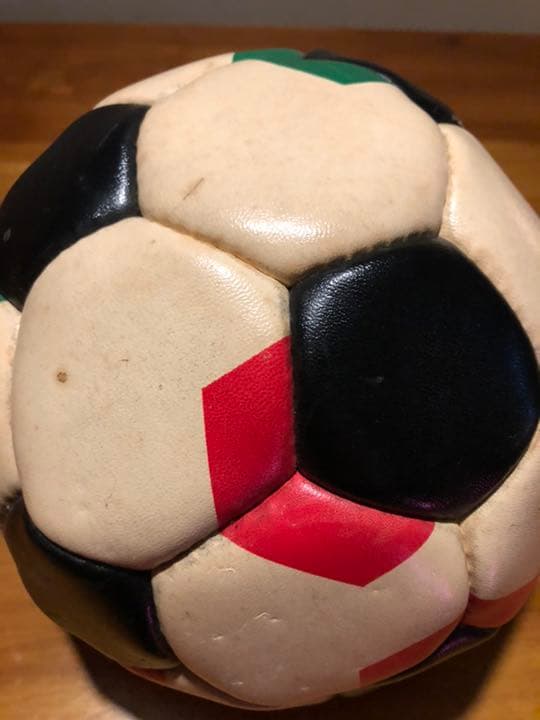 希少品　レア　イタリアワールドカップ記念ボール。