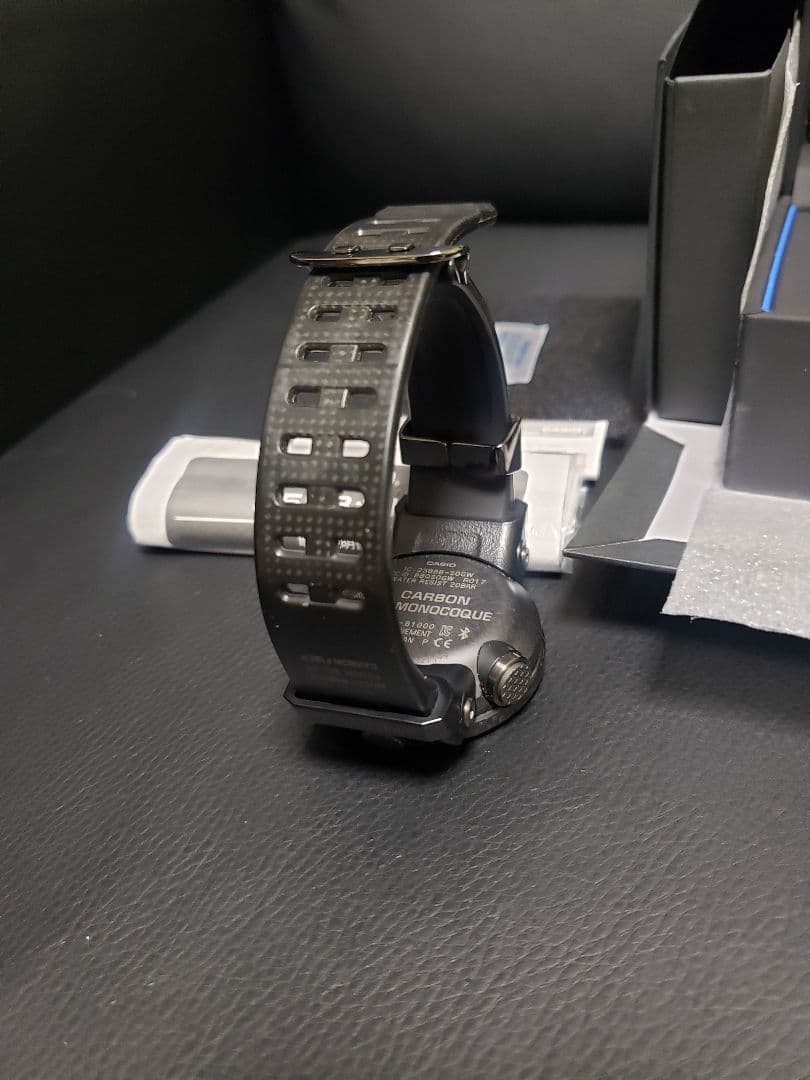 ★MASTER OF G★電波ソーラーカーボンベゼル&ベルト GWR-B1000