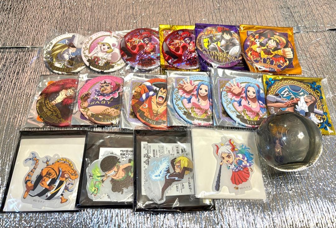 ワンピースセット　缶バッジセット　アクキー　バースデイ　ルフィ　ヤマト