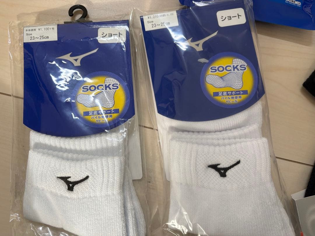 未使用♪ミズノ レディース ショートパンツ・ソックス・サポーターのセット♪バレー