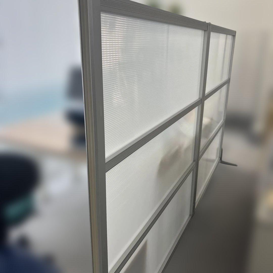 スタンド式透明パーテーション