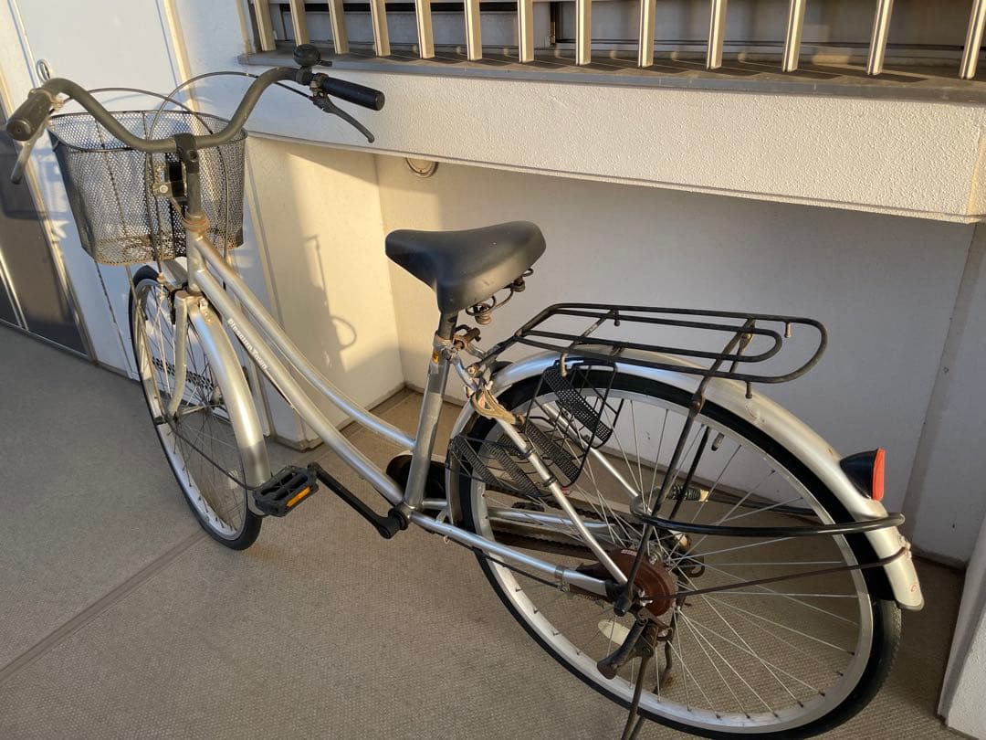 自転車　シルバー 熊本菊陽町受け取り限定