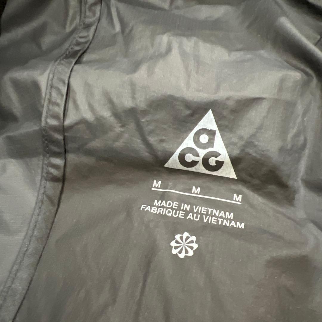 【新品】　Mサイズ　NIKE　ACG　ウィンドプルーフ　フーディ　ジャケット
