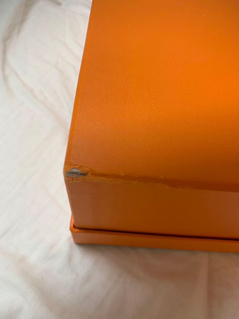 HERMES箱　レインカバー　リボン付き