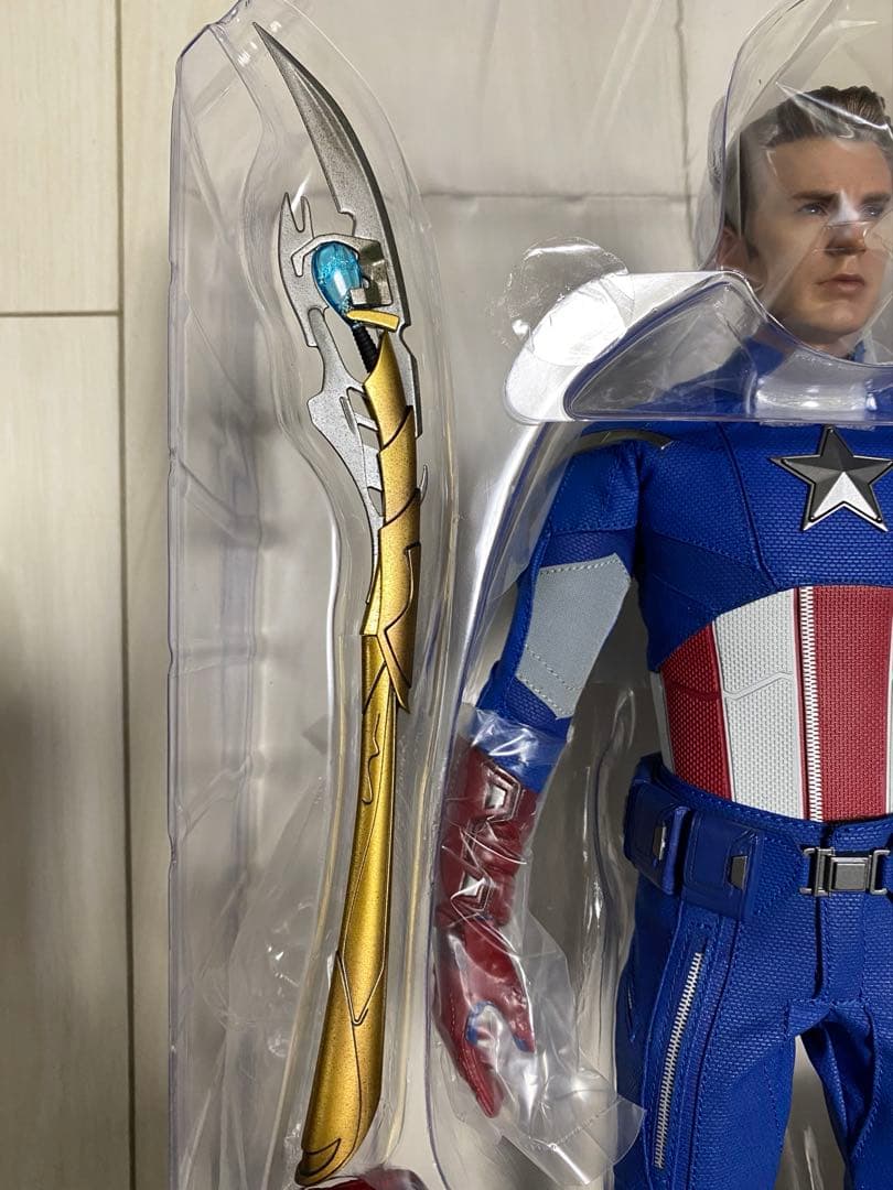 HOT TOYS キャプテン・アメリカ アベンジャーズ エンドゲーム 2012