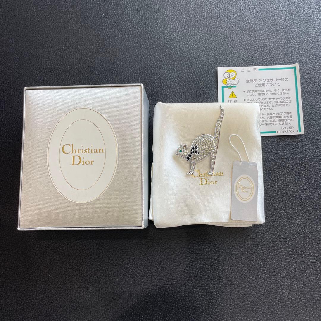 【極美品】キャットモチーフ ラインストーン ブローチ