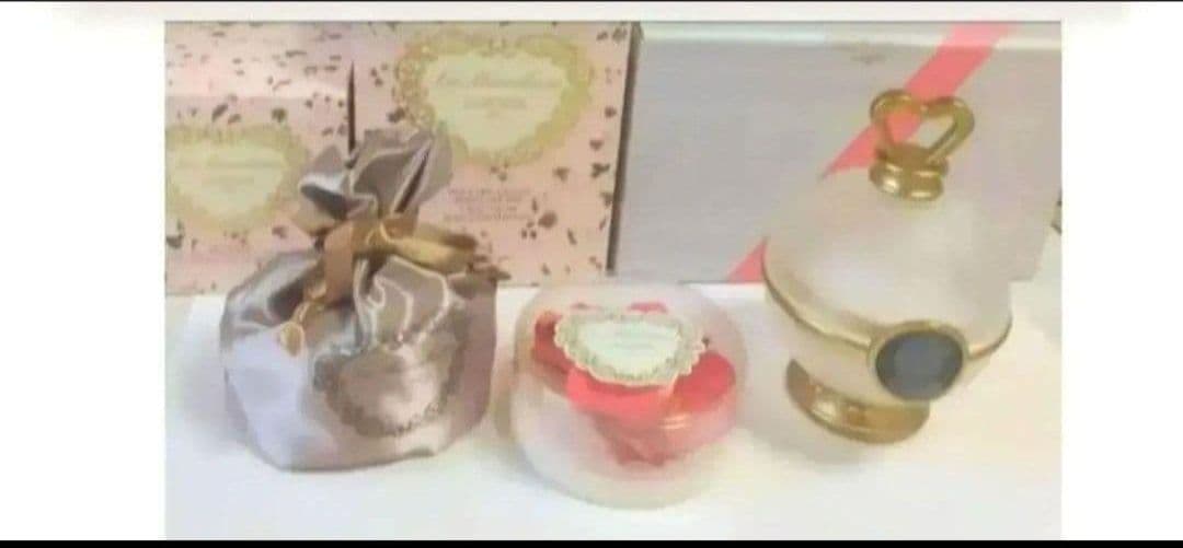 レ・メルヴェイユーズ ラデュレ　チーク ・ポット