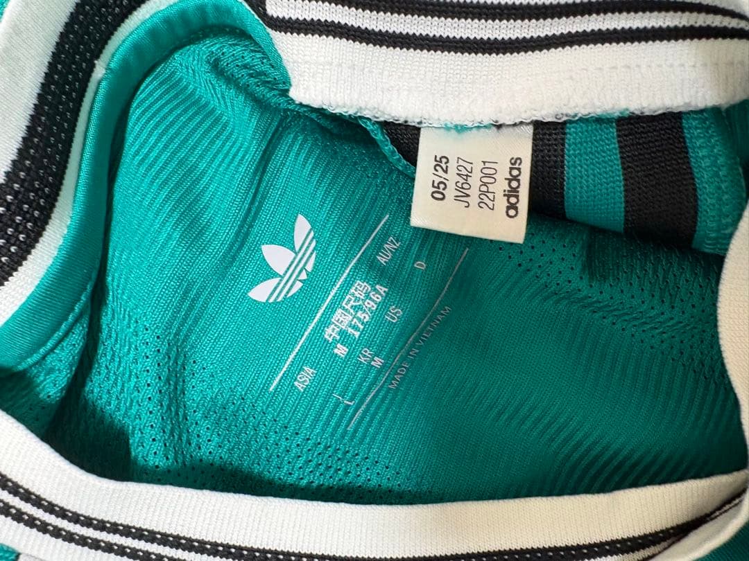 【ほぼ新品】リバプール　25/26 サード　オーセンティック　半袖　Ｌ