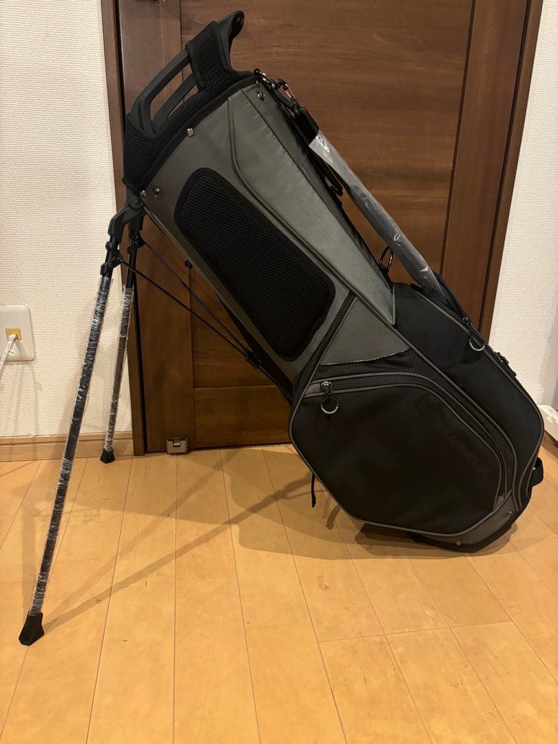 【新品未使用】アンダーアーマー ドライブ スタンド バッグ ゴルフ　白　緑　黒