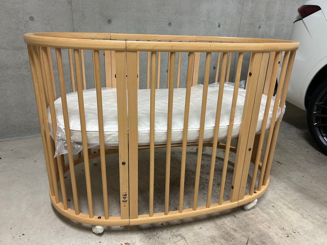 UMA様　引取り限定価格　ストッケ　ベビーベッド