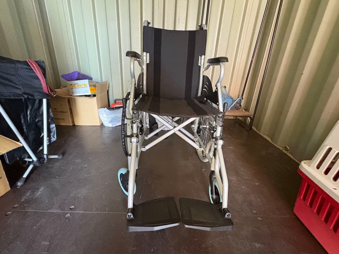 【美品】 ケアテックジャパン 自走式車椅子 ハピネスライト CA-12SU