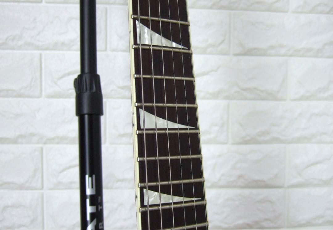 Jackson KING V KVXT CS チェリーサンバースト